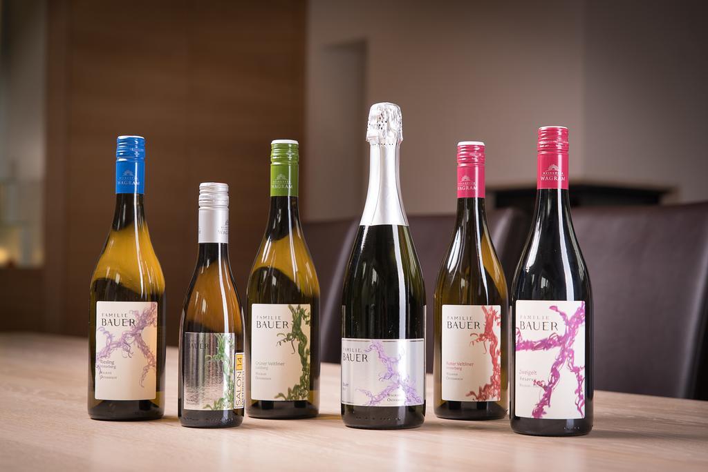 ホテル Weingut Familie Bauer Grossriedenthal エクステリア 写真